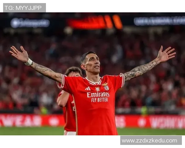 中超精彩对决本菲卡大胜巴黎圣日耳曼神奇扑救点燃全场热情 中超精彩对决本菲卡大胜巴黎圣日耳曼神奇扑救点燃全场热情