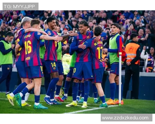 西甲激情四射巴萨4-0战胜波尔图球员帽子戏法点燃全场热情 西甲激情四射巴萨4-0战胜波尔图球员帽子戏法点燃全场热情