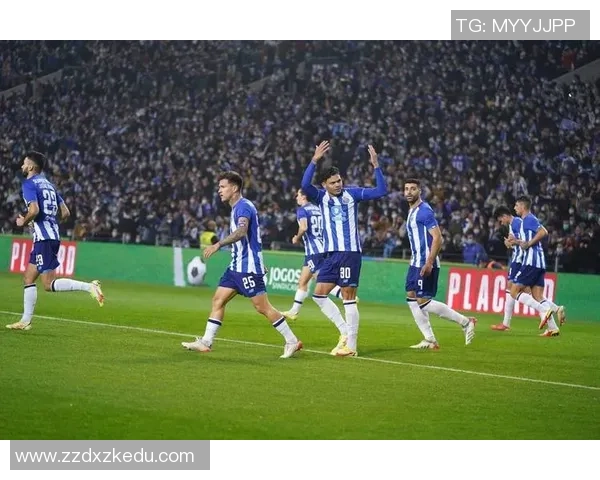 中超精彩对决波尔图逆转本菲卡6比2绝杀瞬间引发全场狂欢 中超精彩对决波尔图逆转本菲卡6比2绝杀瞬间引发全场狂欢